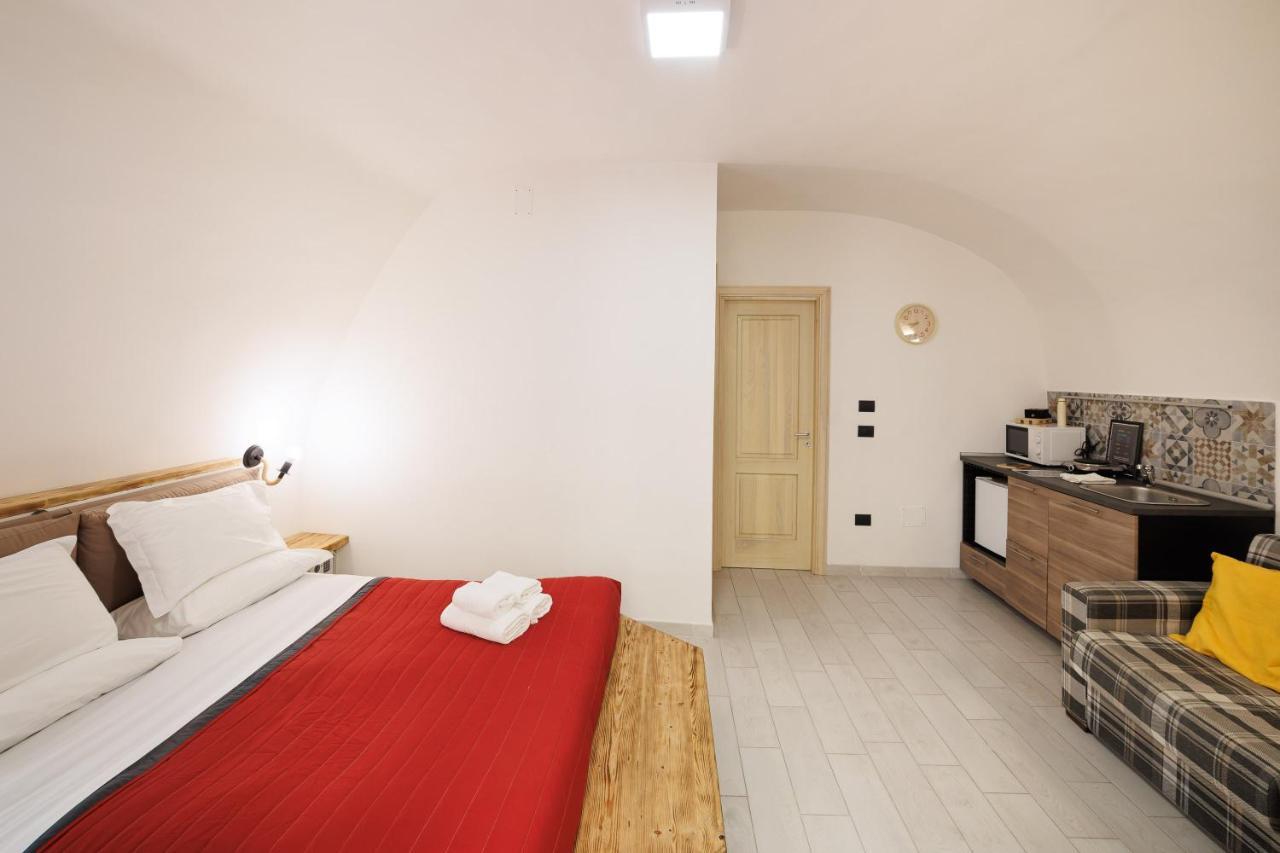 Legno Suite By Houseinנאפולי מראה חיצוני תמונה